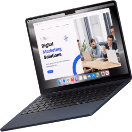 Ordinateur portable affichant un site web professionnel sur le marketing digital, illustrant les services de création et d’optimisation web proposés par l’agence WEBECO à Draguignan.