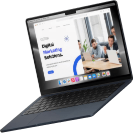 Ordinateur portable affichant un site web professionnel sur le marketing digital, illustrant les services de création et d’optimisation web proposés par l’agence WEBECO à Draguignan.